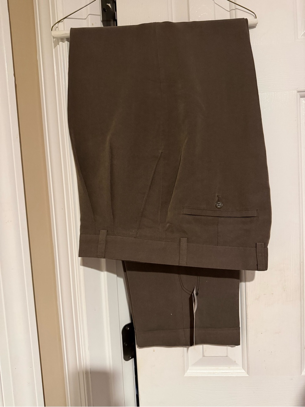 Men's Brown Dress Pants - Classic Pleated Fit